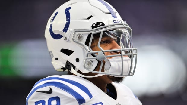 Dec 17, 2022; Minneapolis, Minnesota, USA; Indianapolis Colts running back Jonathan Taylor (28) warms up before the game against the Minnesota Vikings at U.S. Bank Stadium.